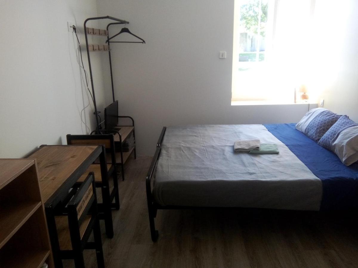 Les Chambres Studios De Pleslin-Foucher ภายนอก รูปภาพ